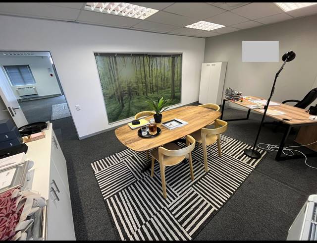 186M² OFFICE TO LET IN CENTURY CITY
